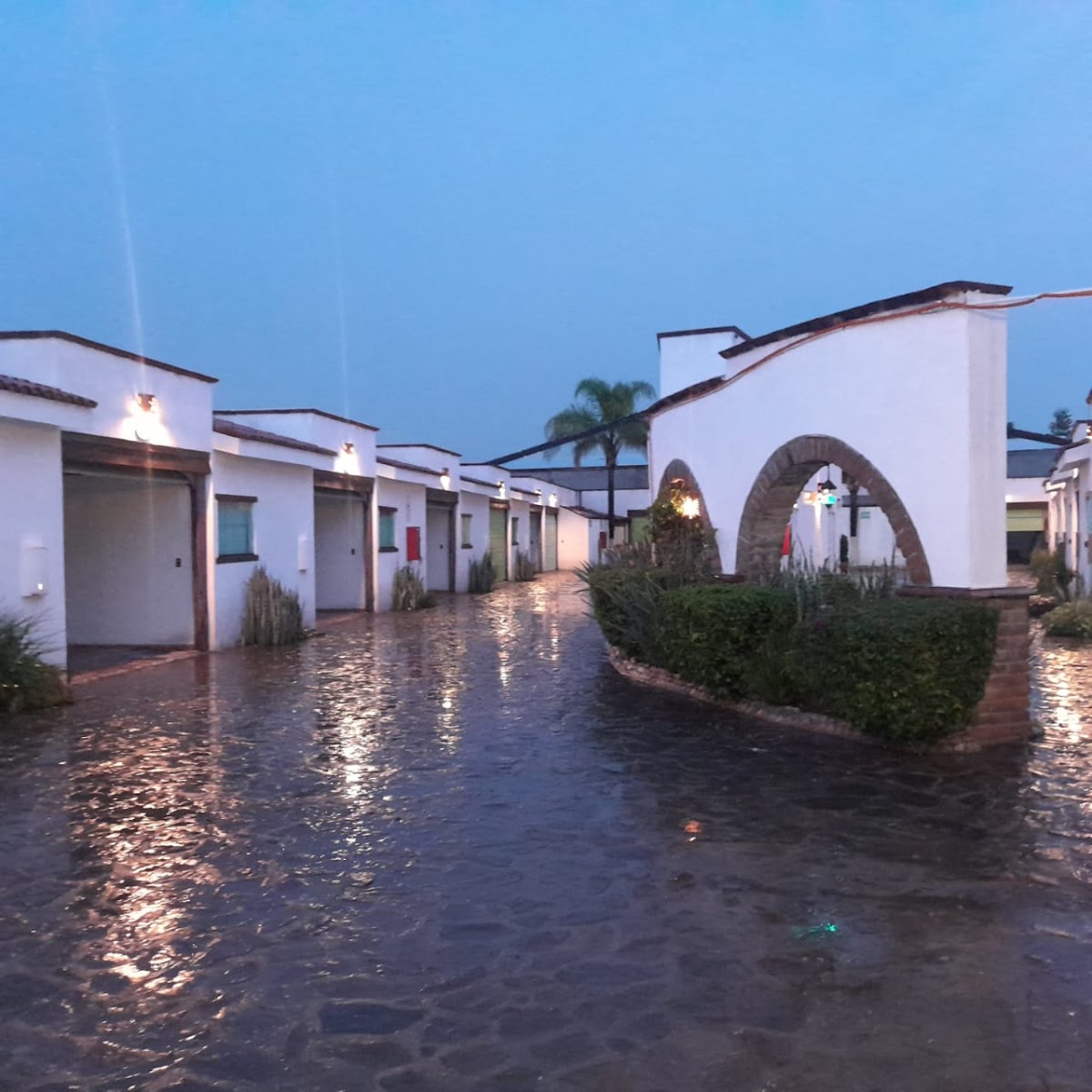 Hacienda Inn