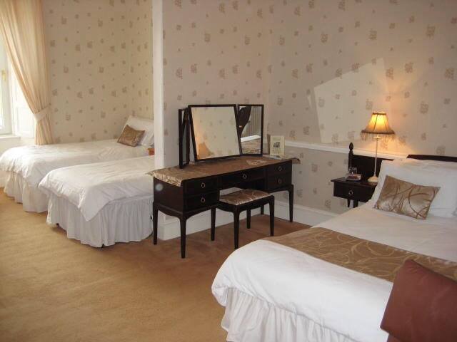 Station Hotel photo 2