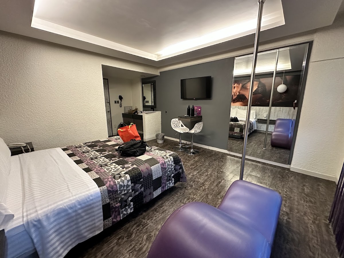 Hotel La Luna photo 2