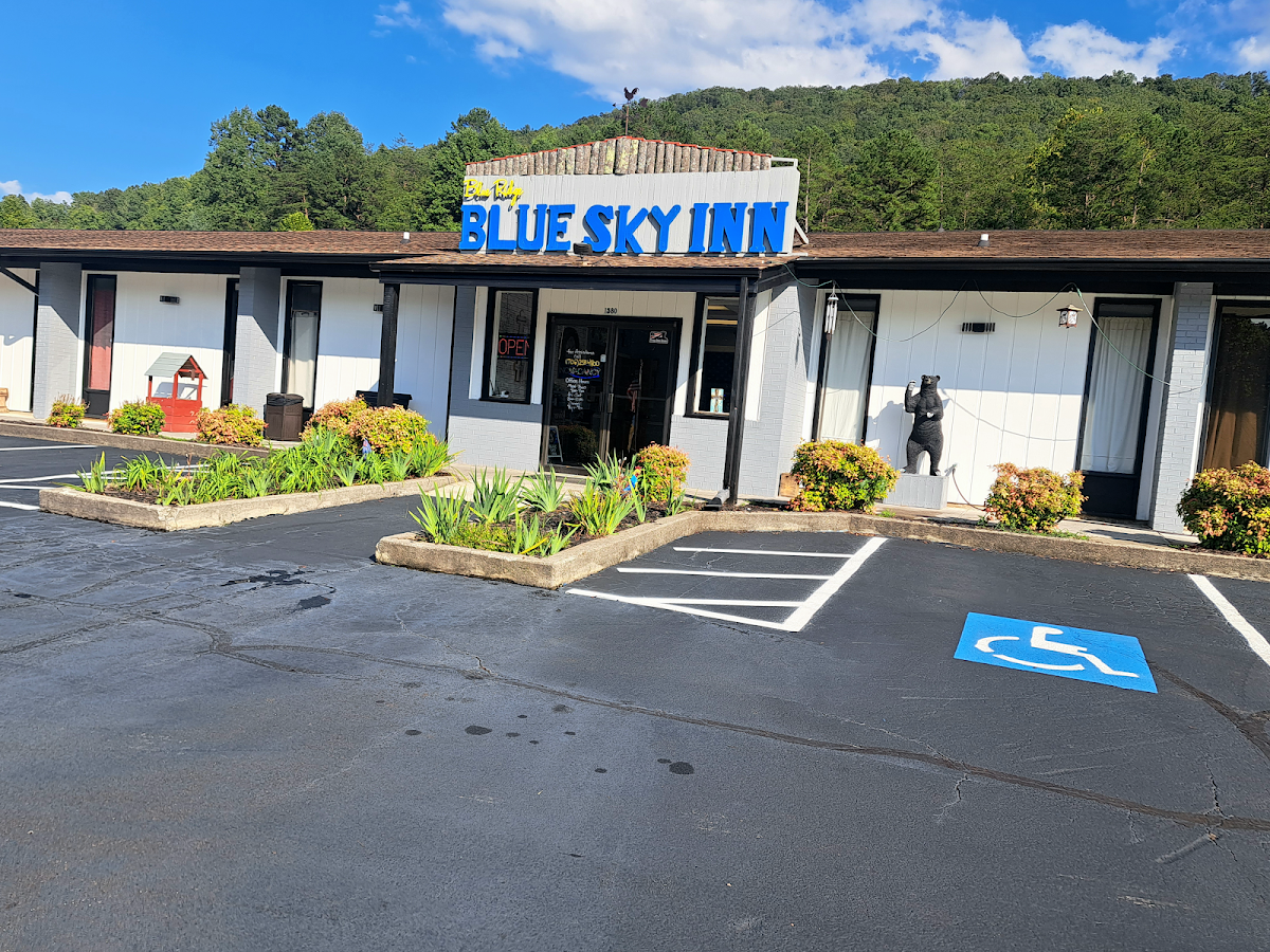 Blue Sky Inn