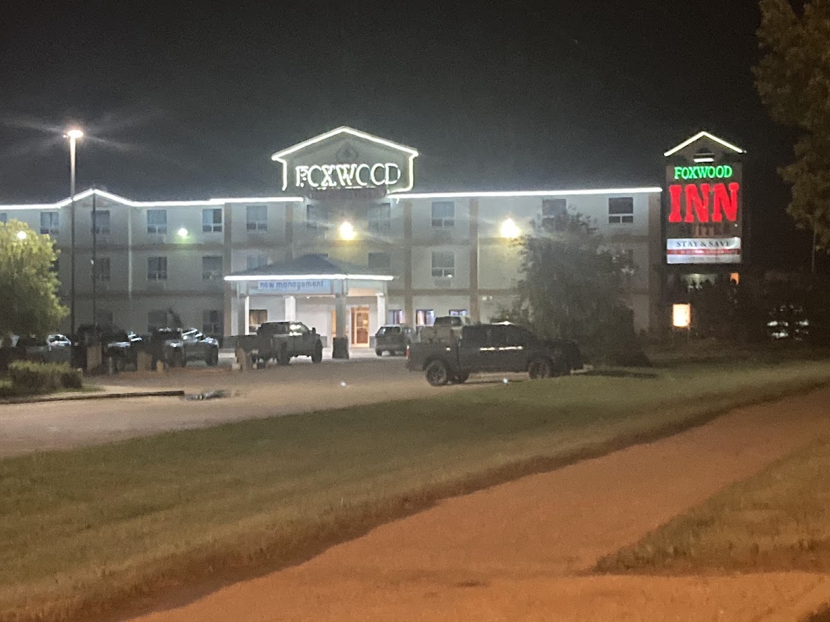 Foxwood Inn & Suites