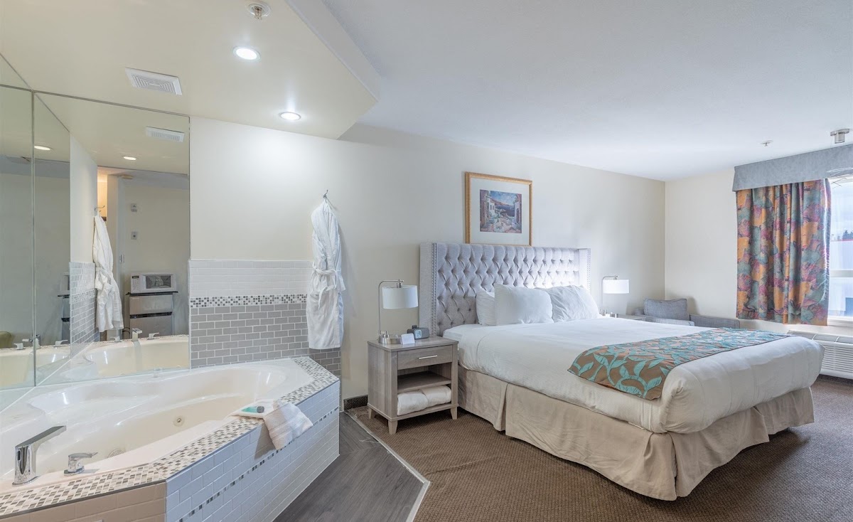 Foxwood Inn & Suites photo 2