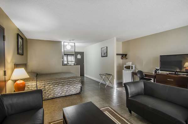 Econo Lodge photo 3