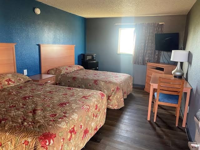 Valley Motel photo 2