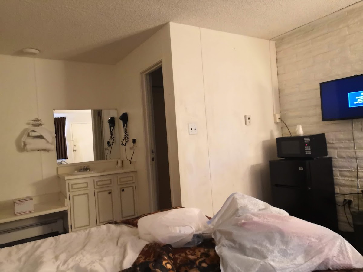 Budget Host Inn photo 2