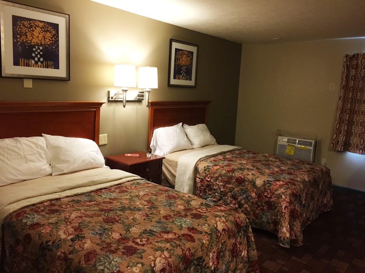 Highlander Inn photo 2