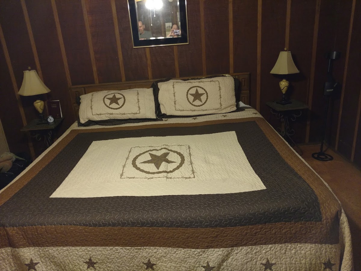 Country Inn Motel photo 2