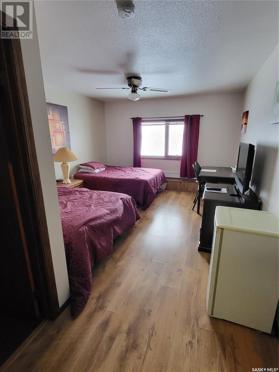 Midway Motel photo 3