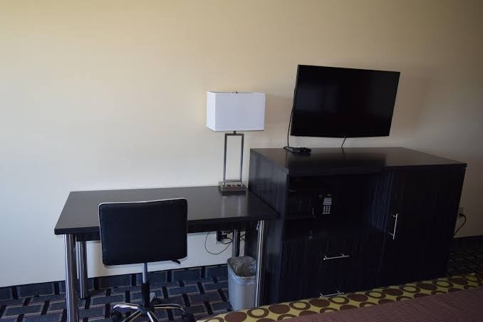 Executive Inn photo 2