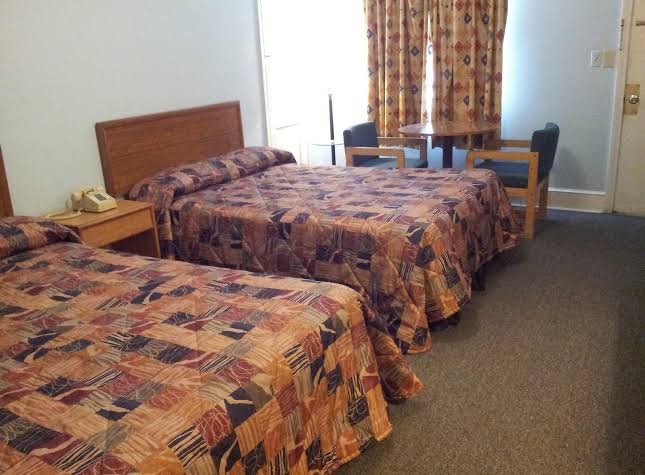 Economy Inn photo 3