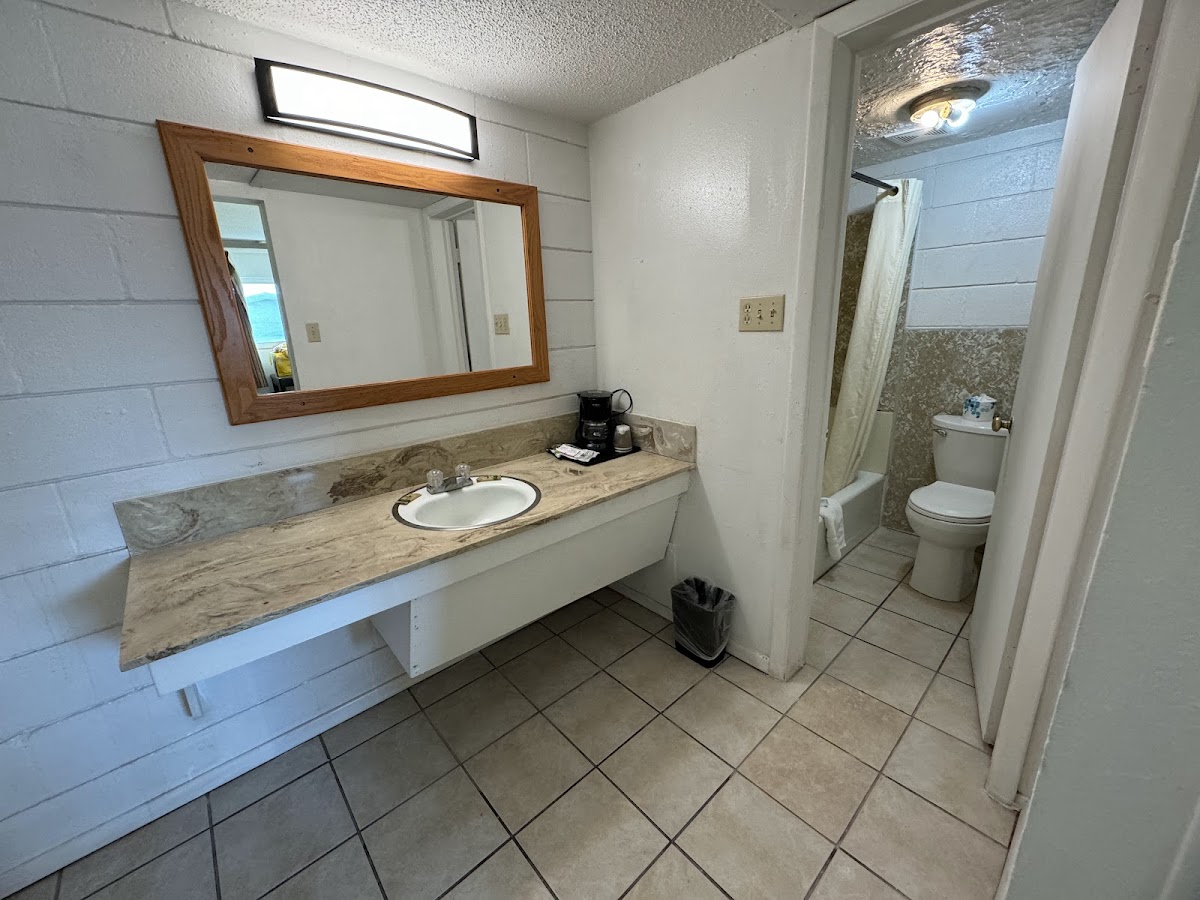 Economy Inn photo 3