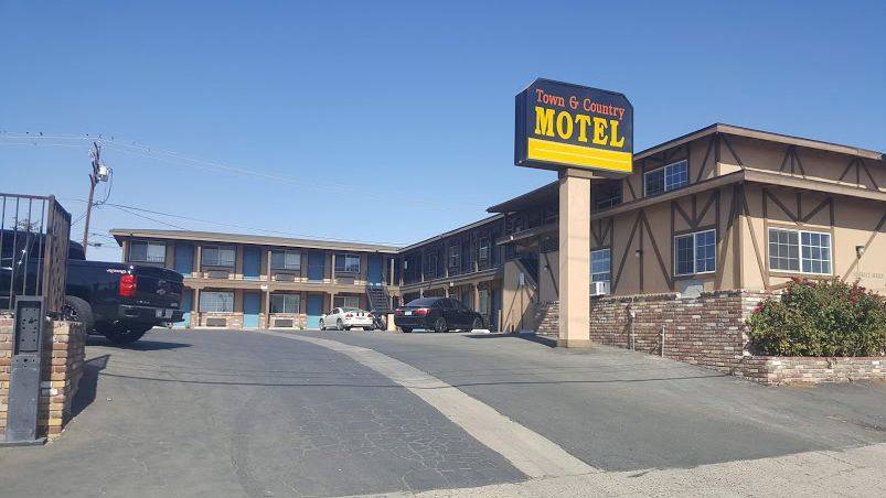 Town & Country Motel