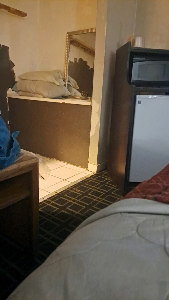 Budget Inn photo 2