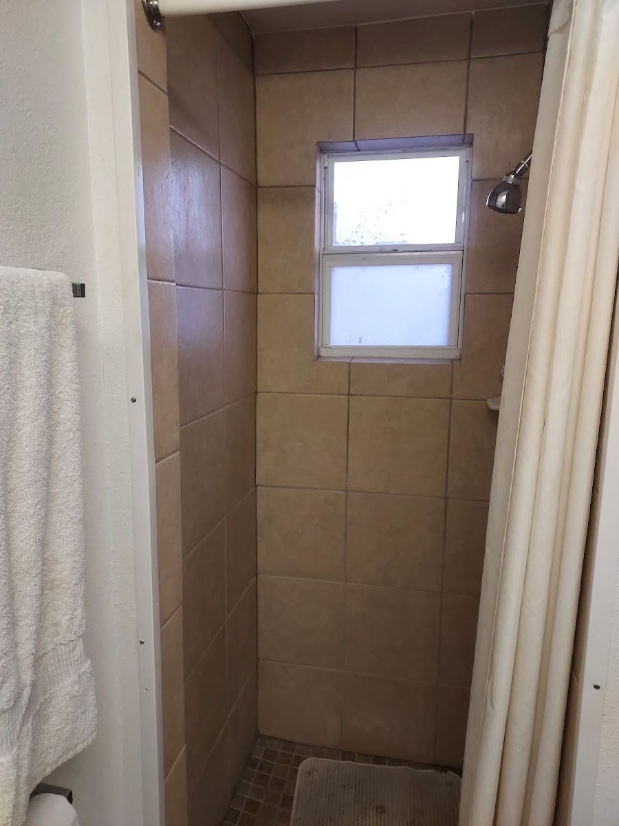 Budget Inn photo 2