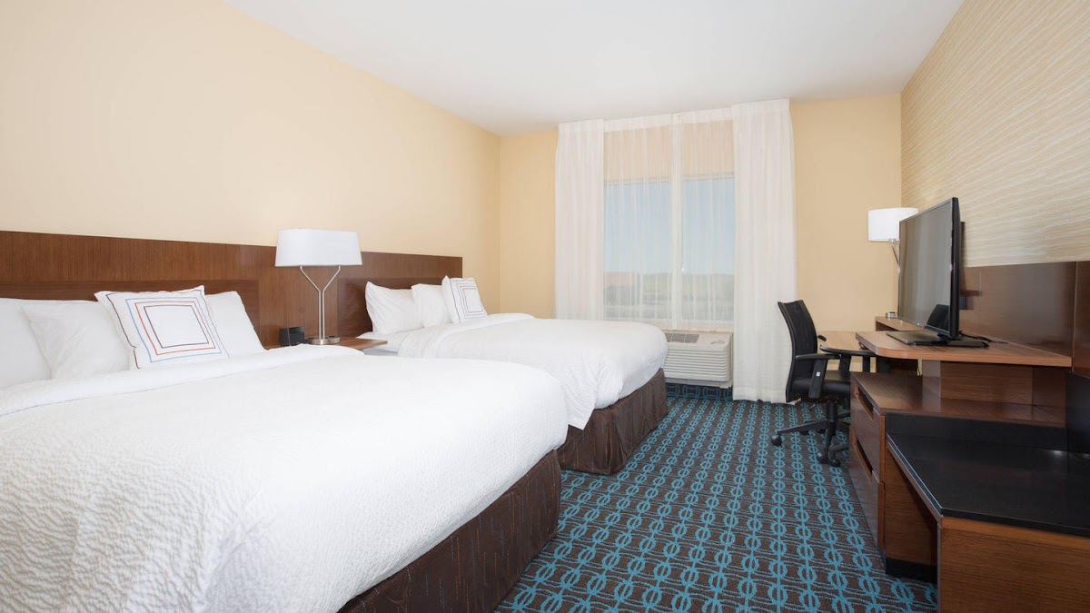 Fairfield by Marriott Inn & Suites Burlington photo 2