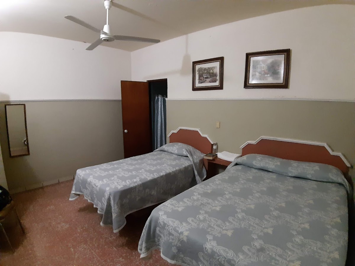 Hotel Corona photo 2