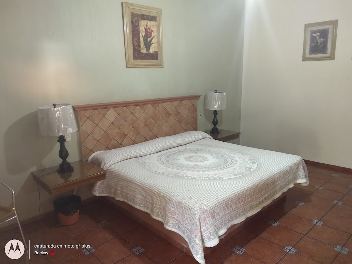 Hotel Corona photo 3