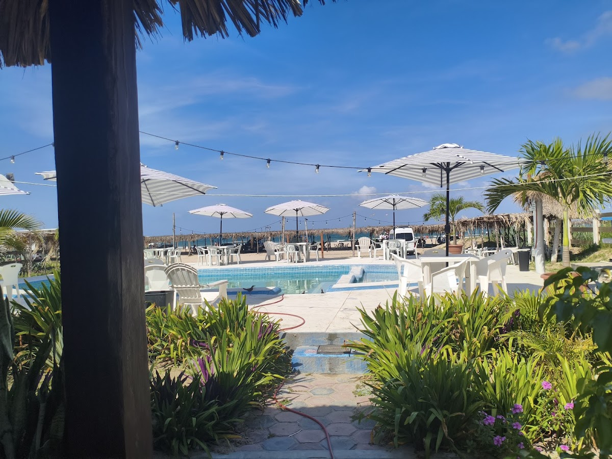 Pachá Beach Club Hotel