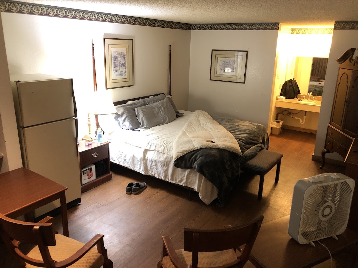 Granbury Inn and Suites