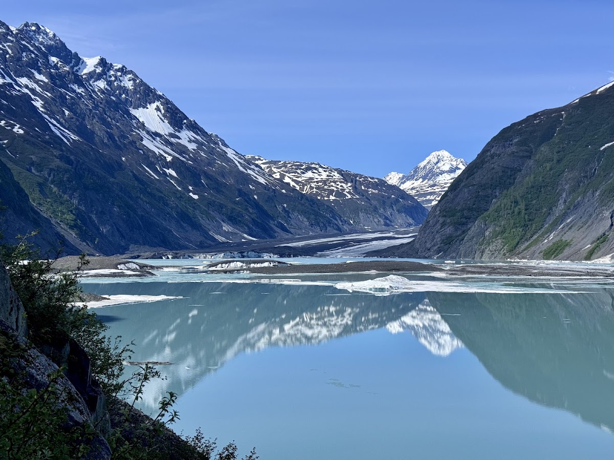 Valdez Glacier Lake
