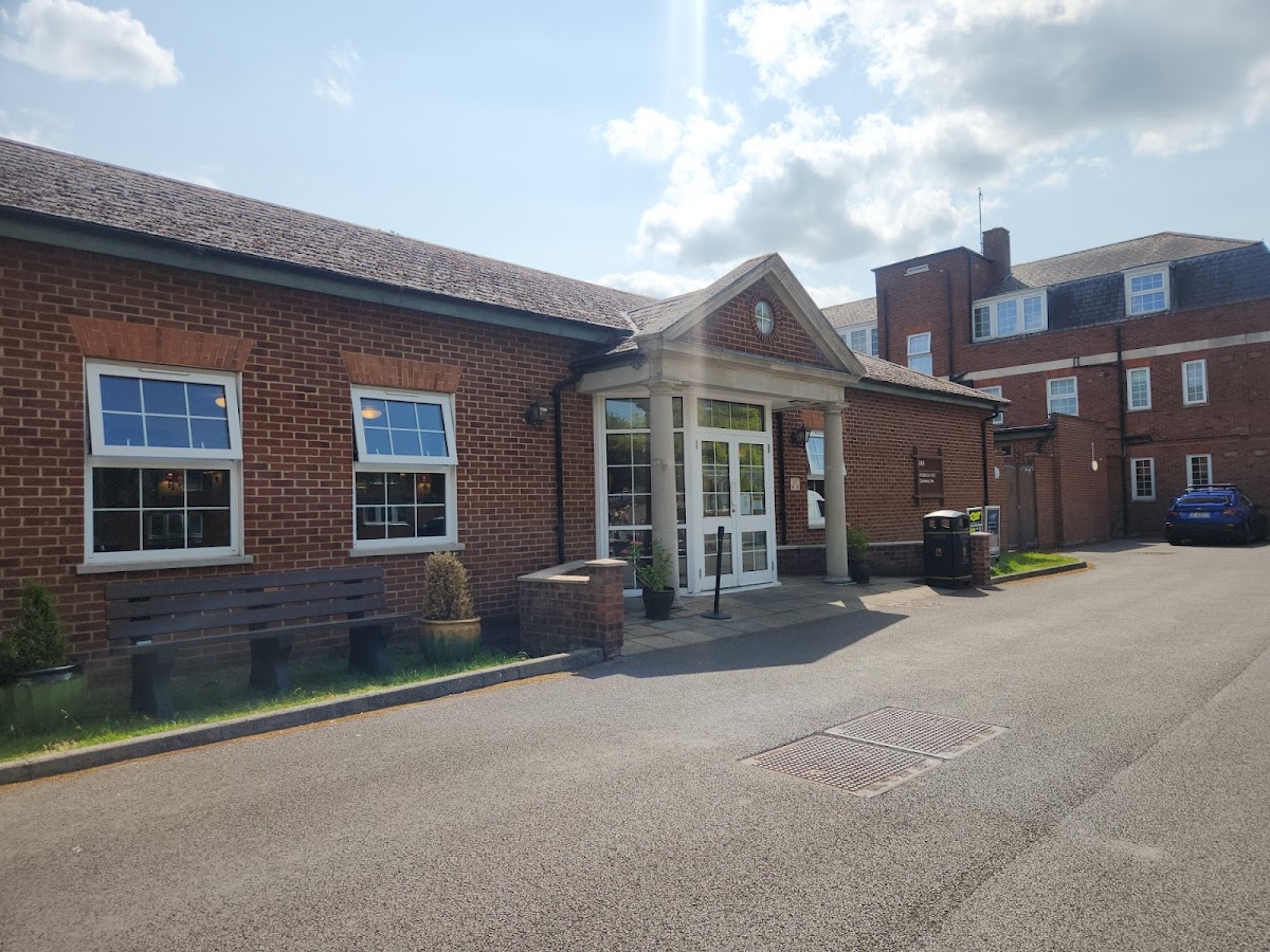 Gateway Inn - Reception Lobby