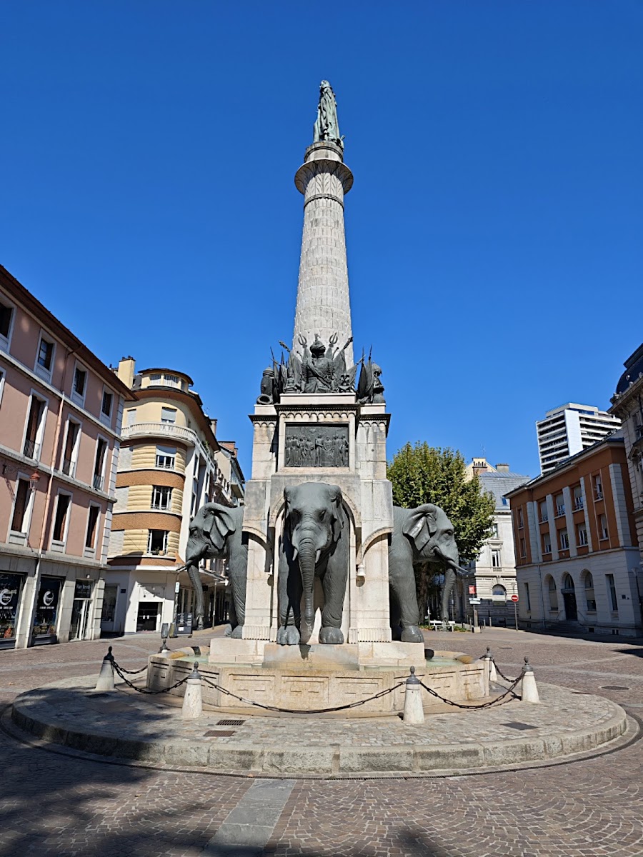 La Fontaine des Éléphants