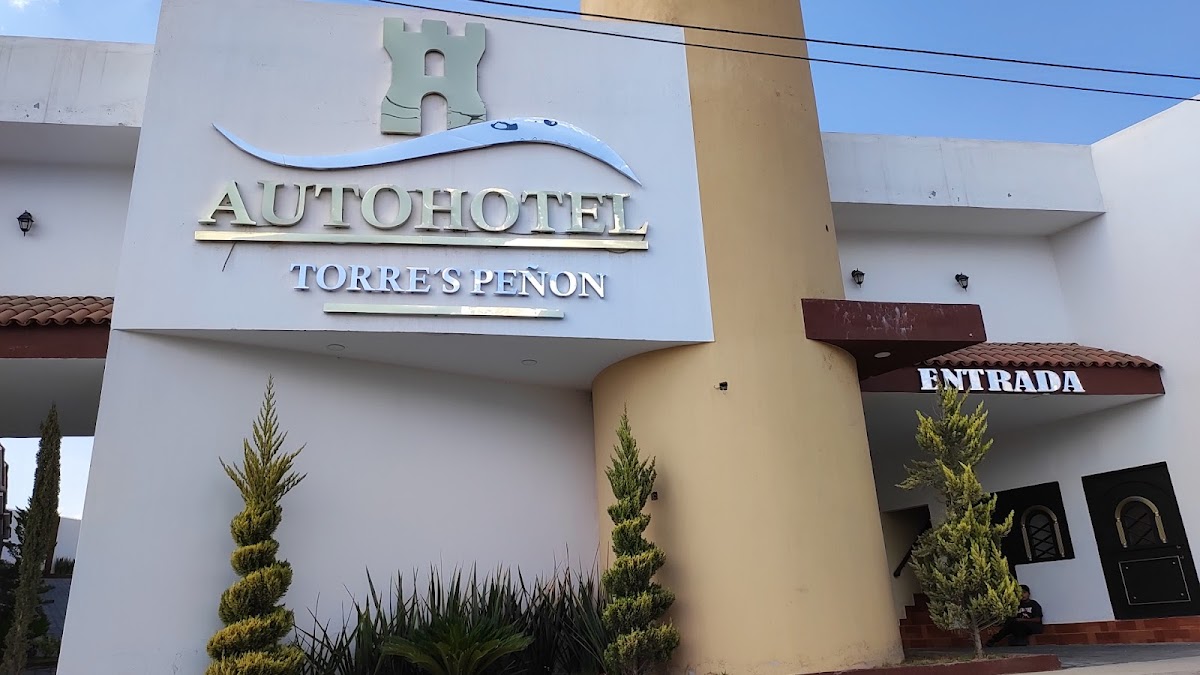 Auto Hotel Torres Peñón