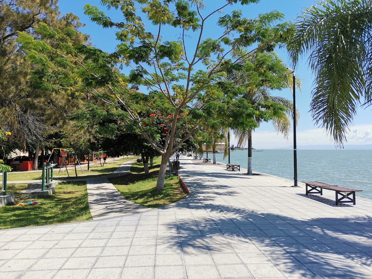 Malecón de Ajijic
