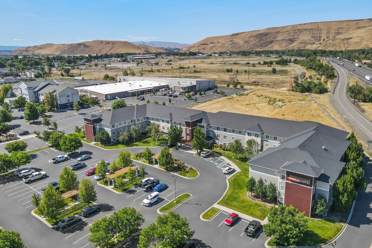 Ledgestone Hotel Yakima