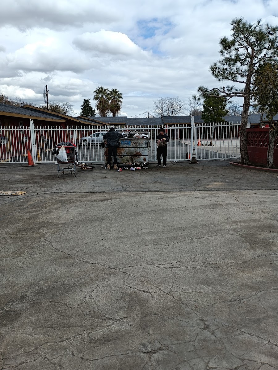 Star-Liter Motor Motel