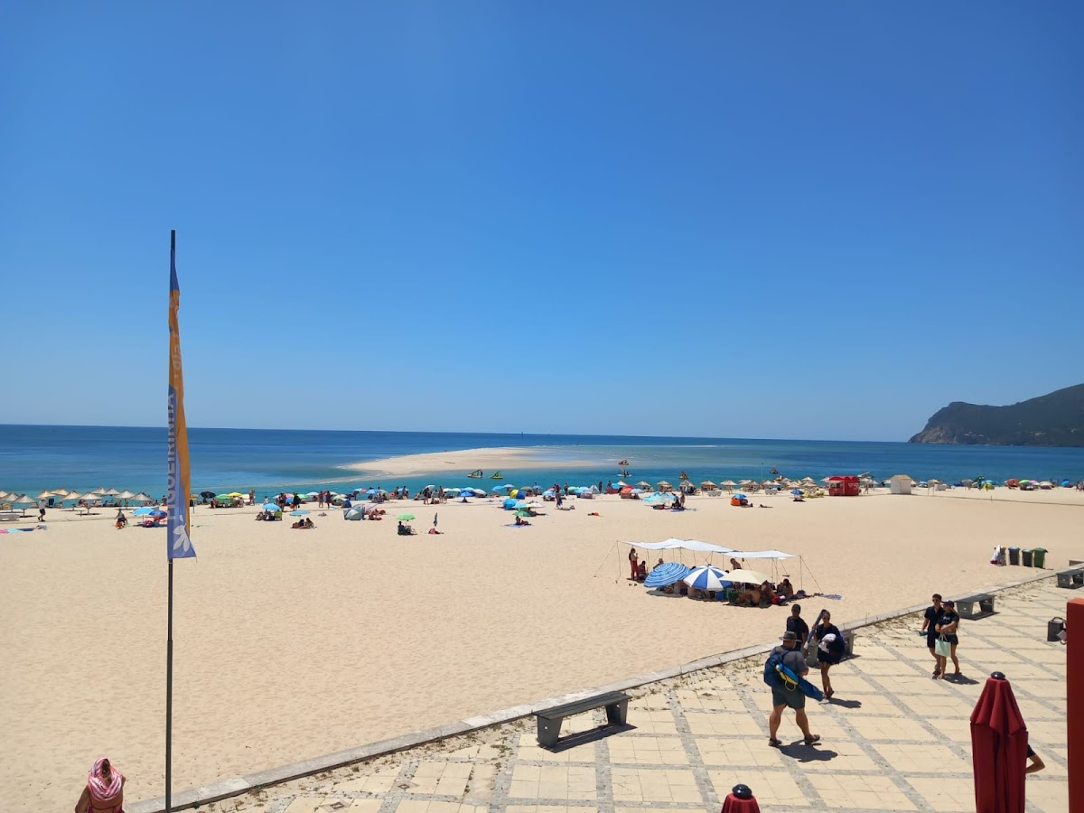 Praia da Figueirinha