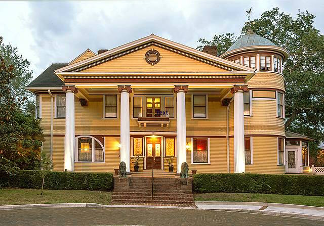 The Courtyard at Lake Lucerne