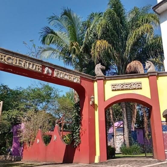 HOTEL HACIENDA XICO INN