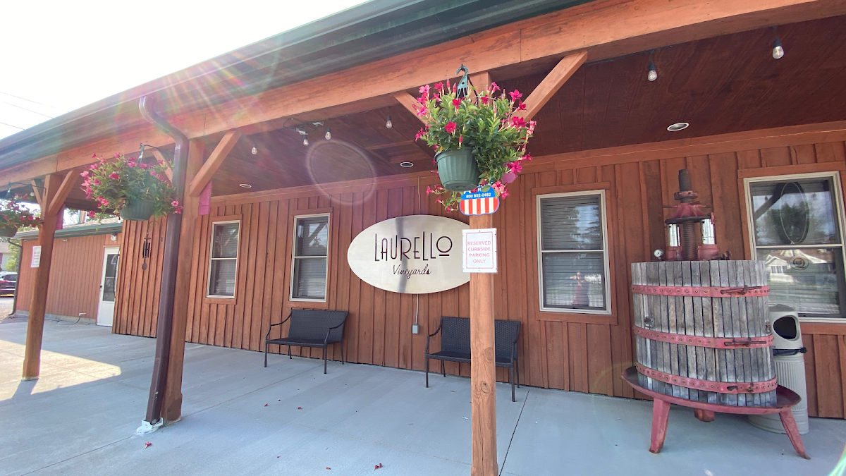 Laurello Vineyards