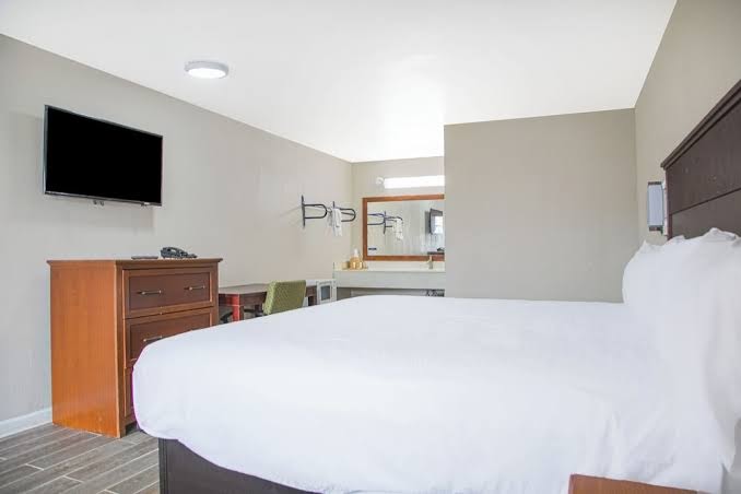 Room 1