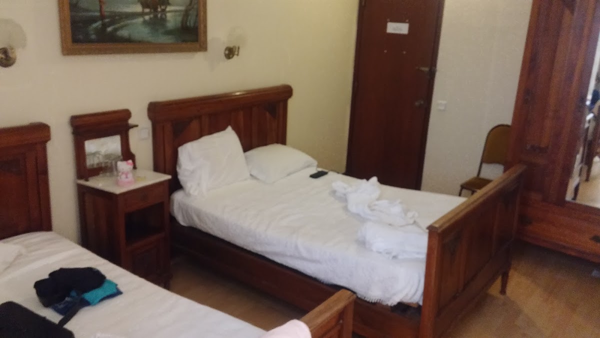 Room 8