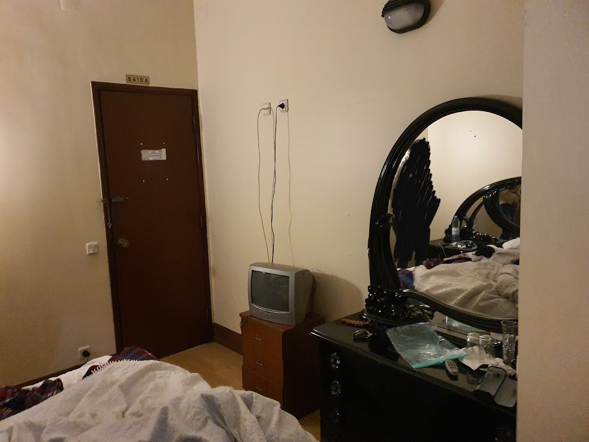 Room 9