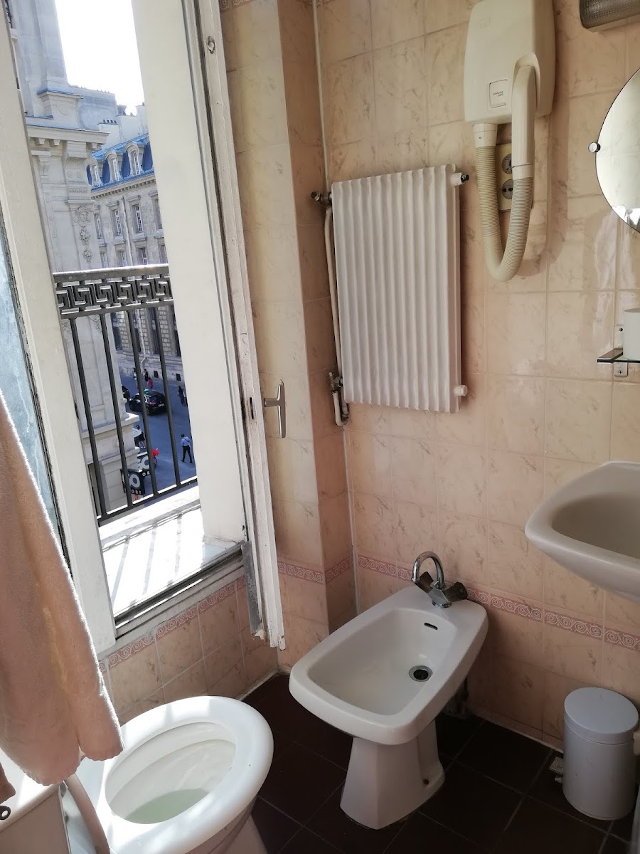 Room 7