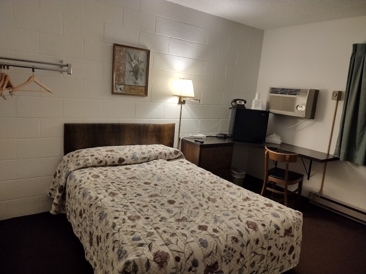 Room 8