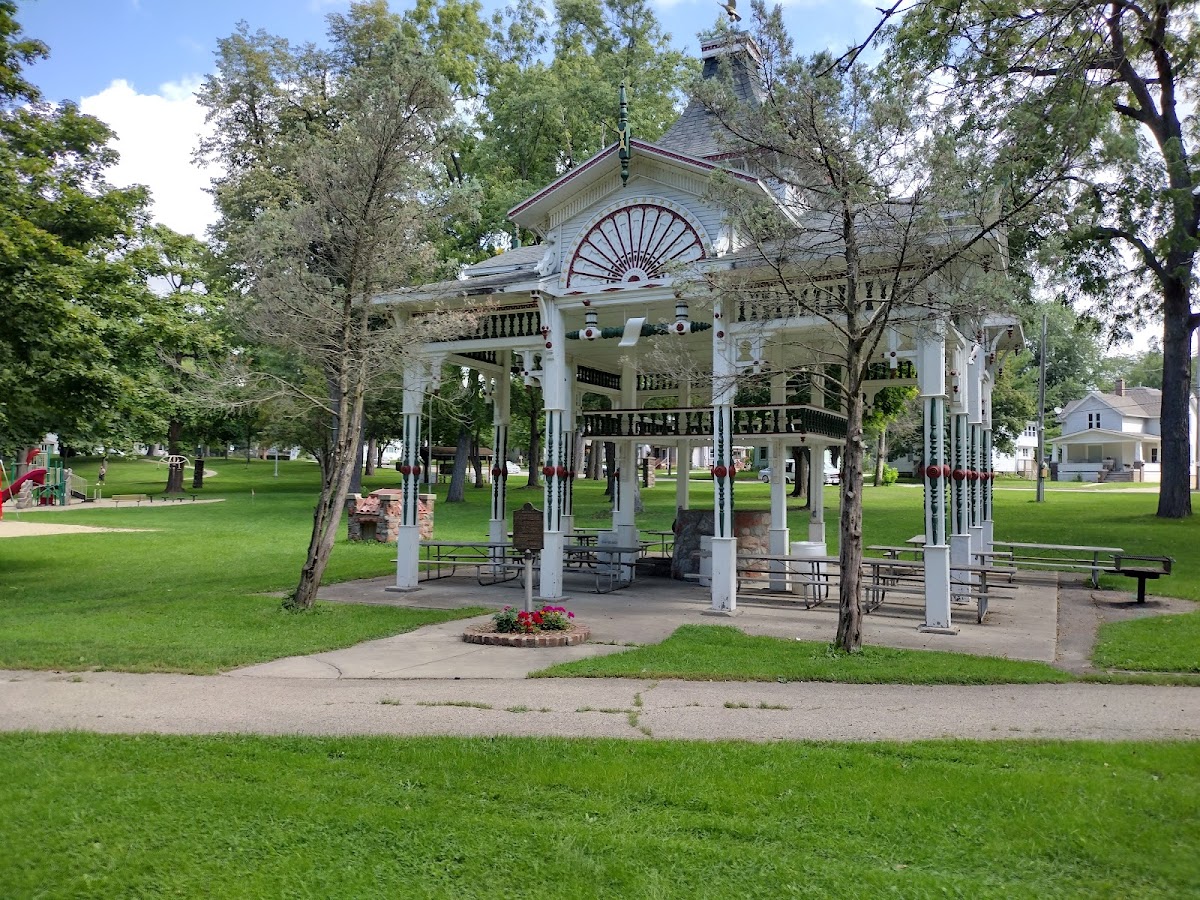 Swan Park