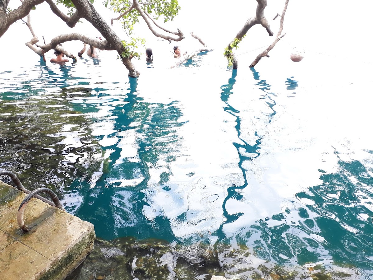 Cenote Azul