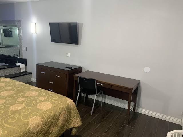 Room 10