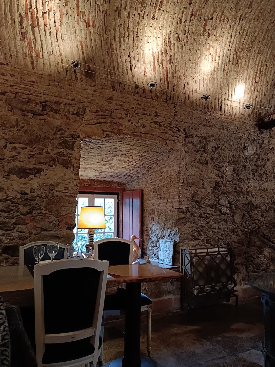 Room 8
