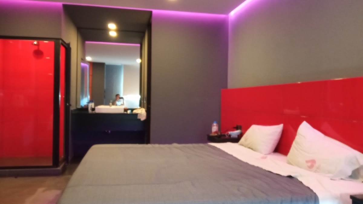 Room 9