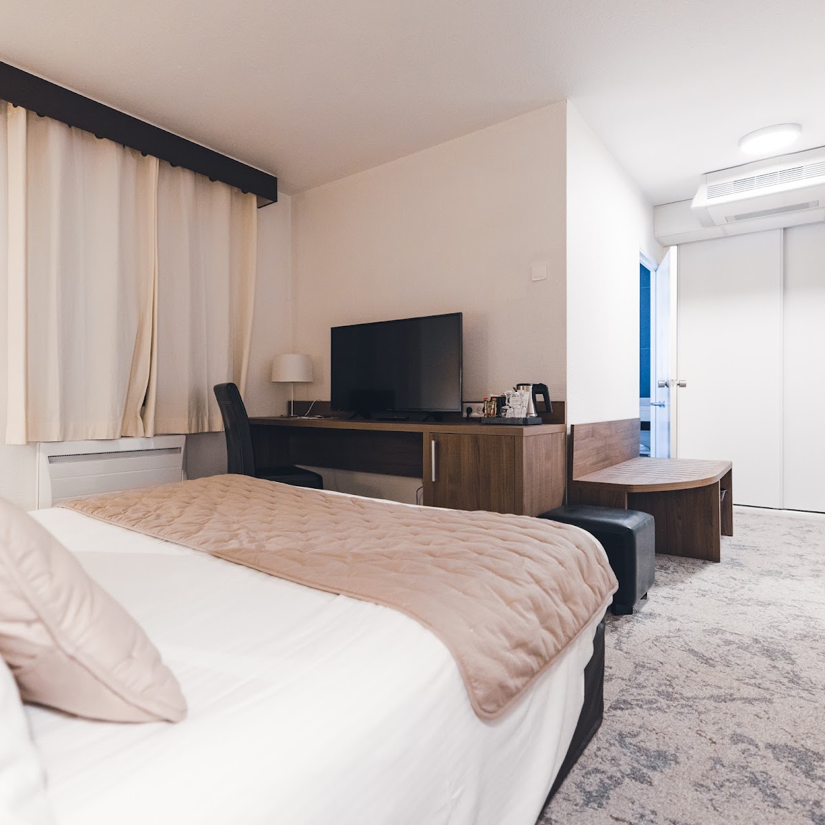 Room 10