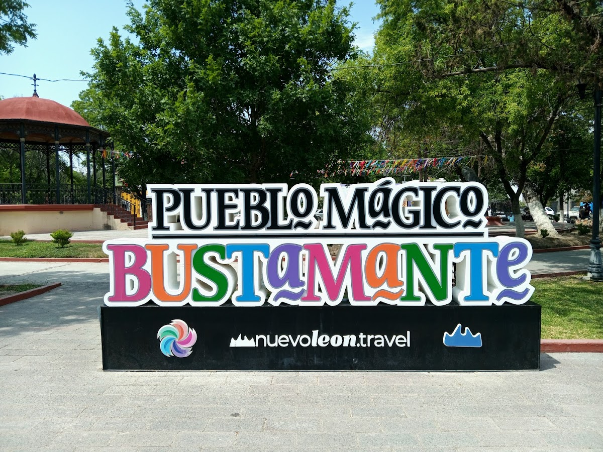 Insignia Bustamante Pueblo Mágico