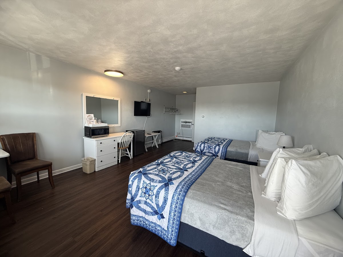 Room 8