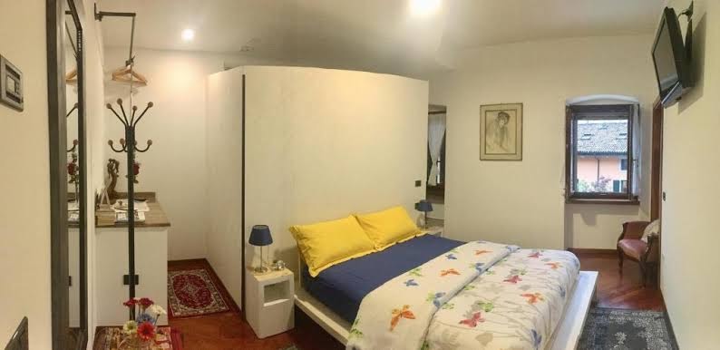Room 5
