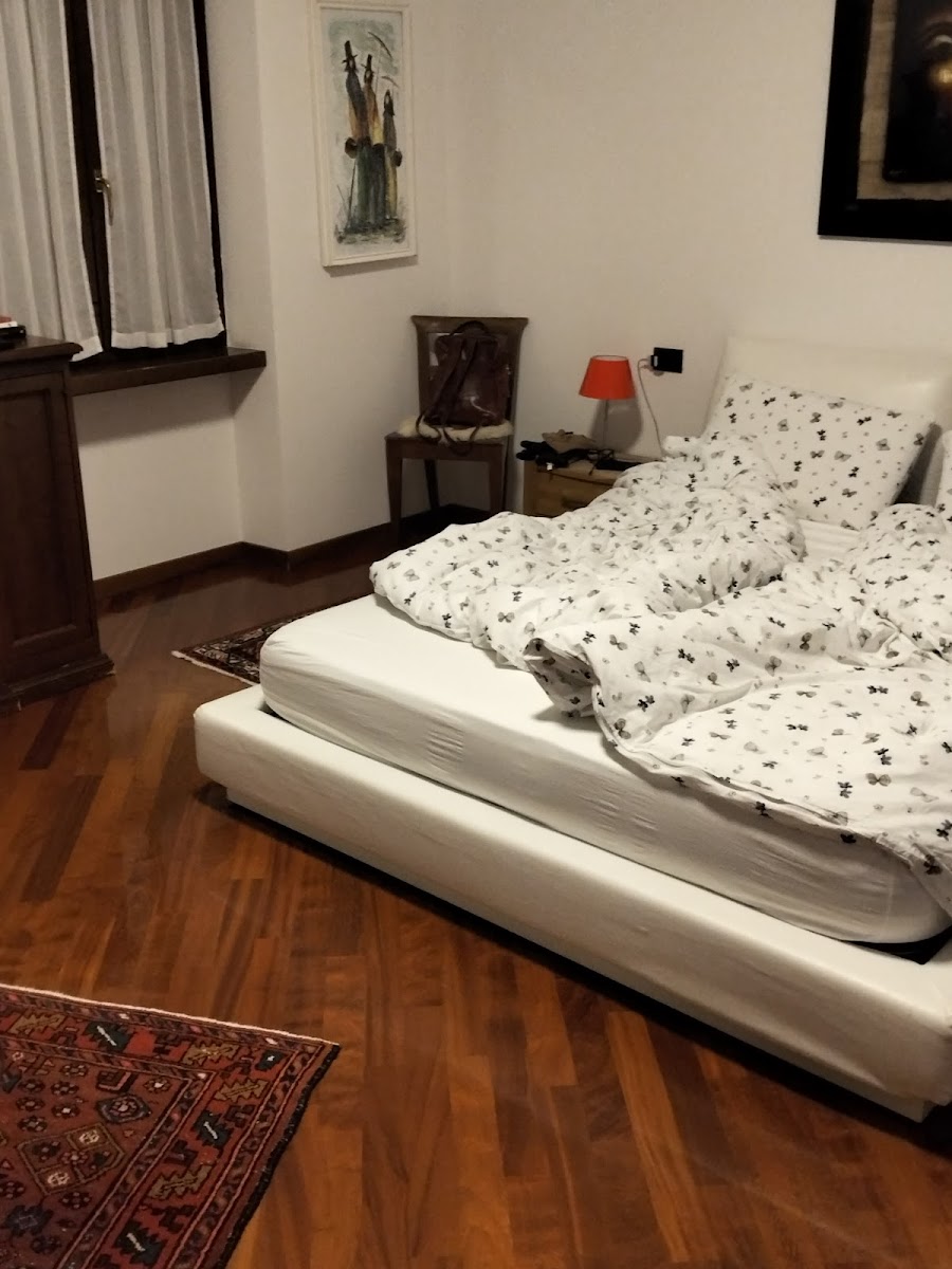 Room 9