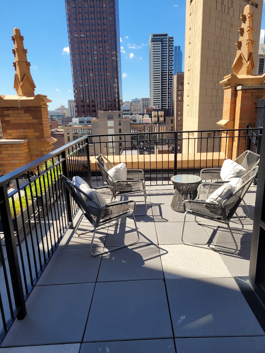 Sonder The Plymouth Apartments Loop